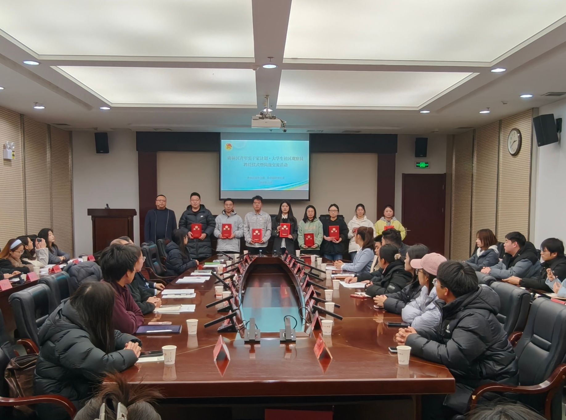 我校研究生学子受聘为碑林区“青年实干家计划·大学生社区观察员”